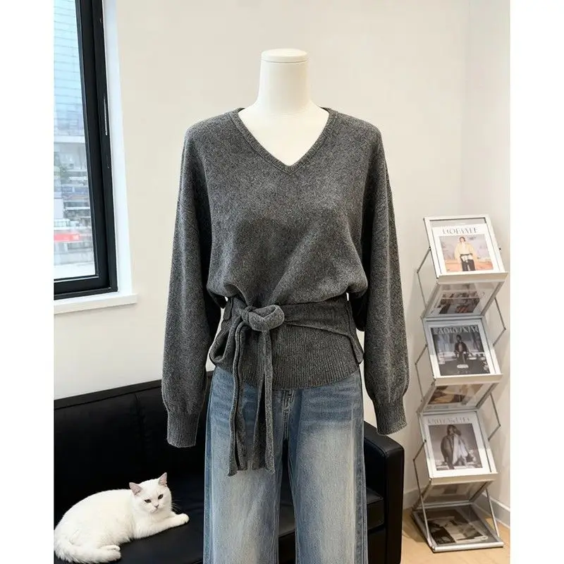Solid V Neck Knitting Sweater  - Vintage Collectible Clothing review and price